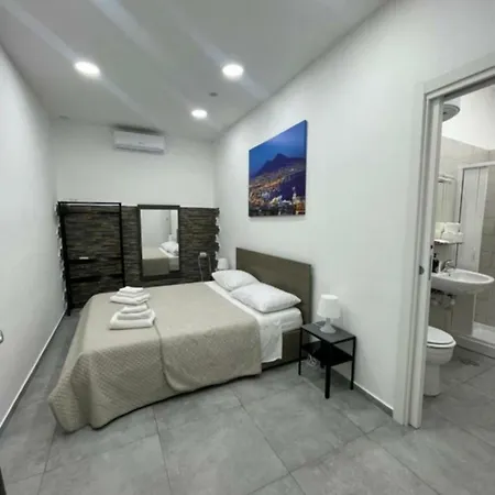 Cuore Delle Zite לינה וארוחת בוקר נאפולי